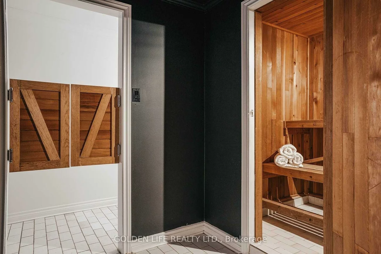 1, Garnier, Bayview Woods-Steeles, Toronto