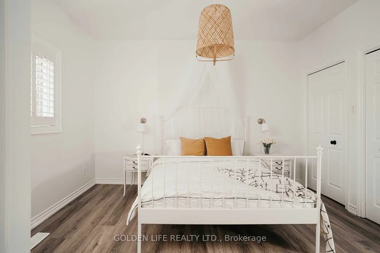1, Garnier, Bayview Woods-Steeles, Toronto