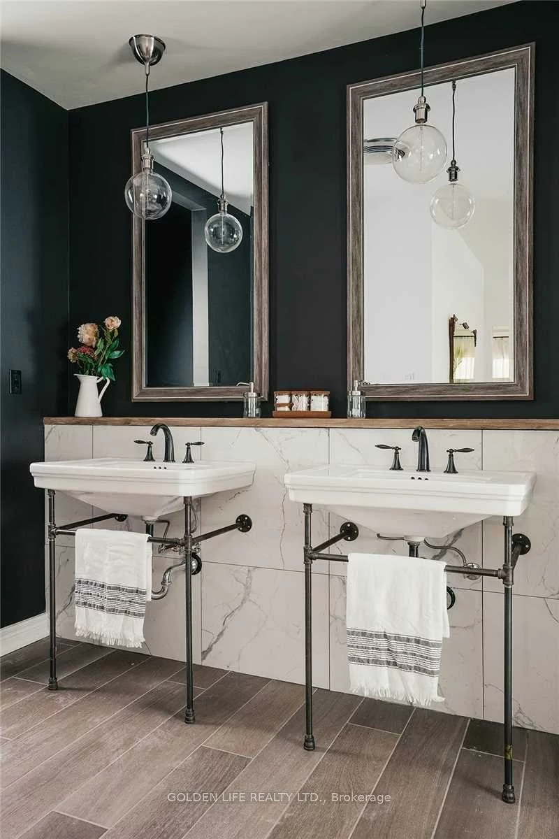 1, Garnier, Bayview Woods-Steeles, Toronto