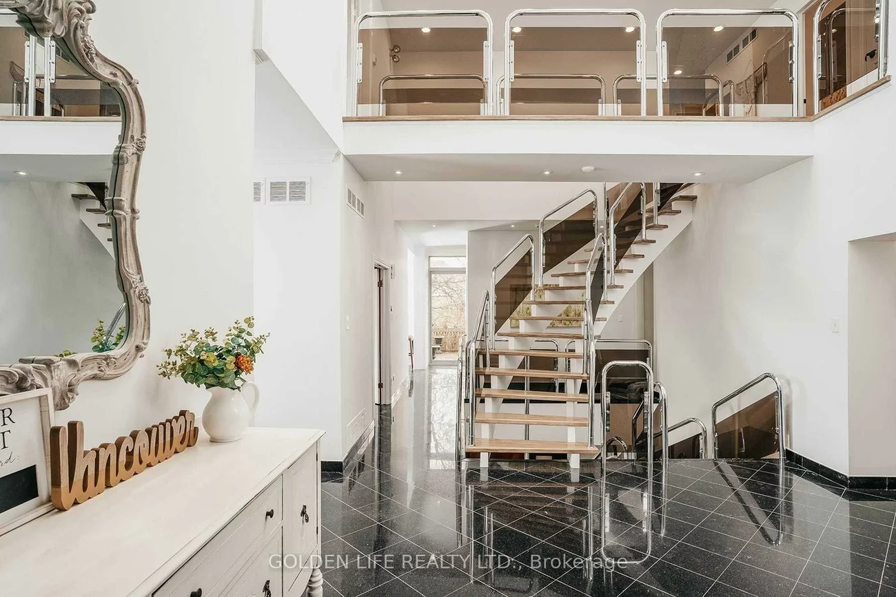 1, Garnier, Bayview Woods-Steeles, Toronto