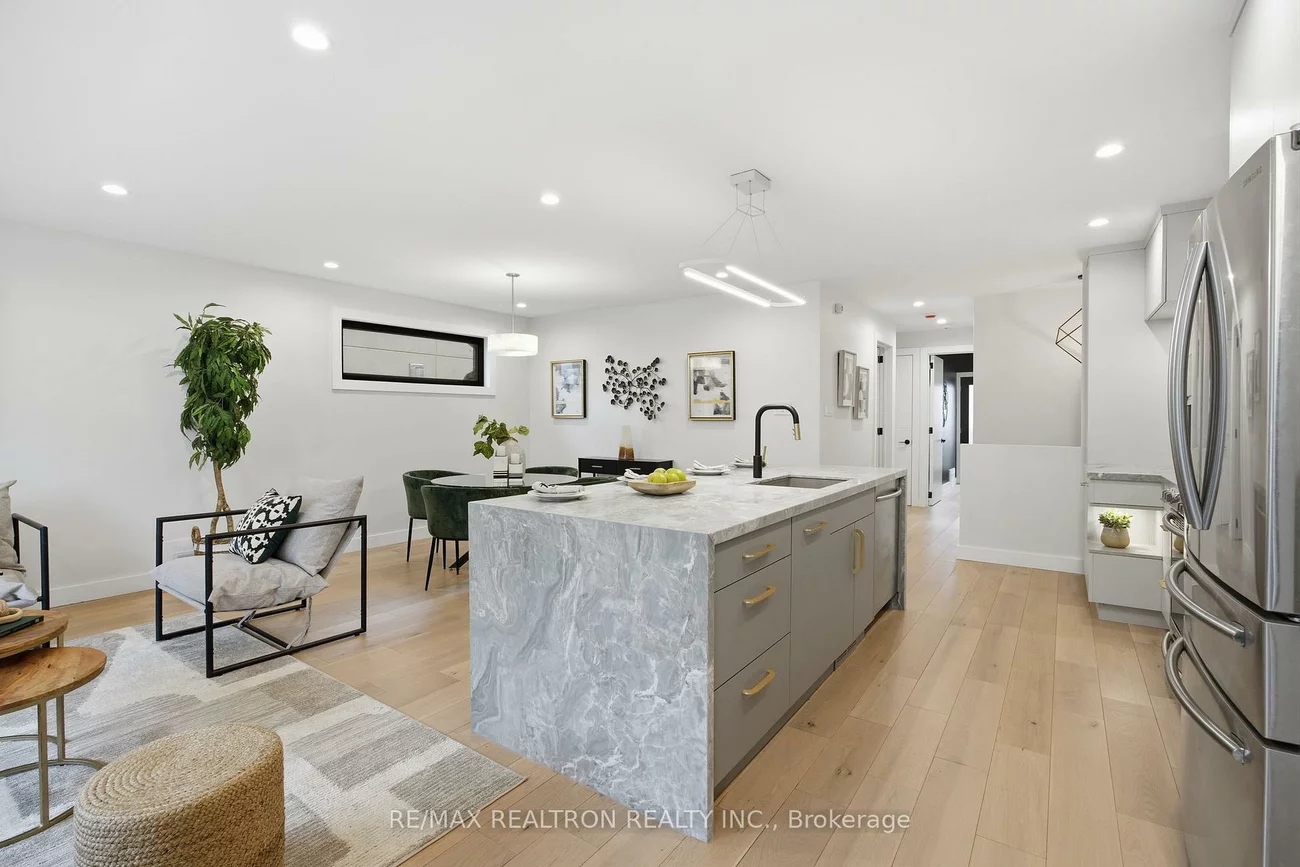 52, Burncrest, Bedford Park-Nortown, Toronto