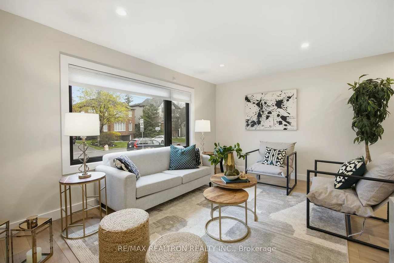 52, Burncrest, Bedford Park-Nortown, Toronto