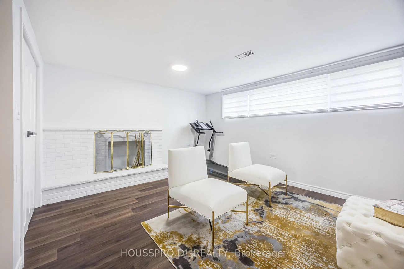 49, Bowerbank, Newtonbrook East, Toronto
