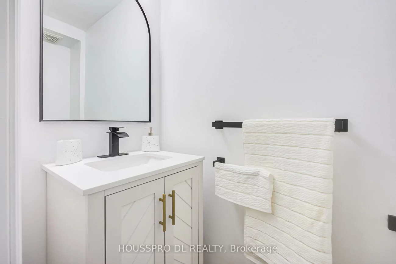 49, Bowerbank, Newtonbrook East, Toronto