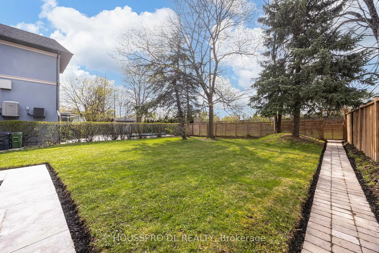 49, Bowerbank, Newtonbrook East, Toronto