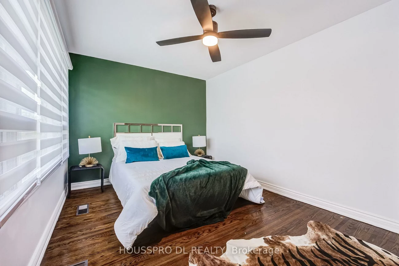 49, Bowerbank, Newtonbrook East, Toronto