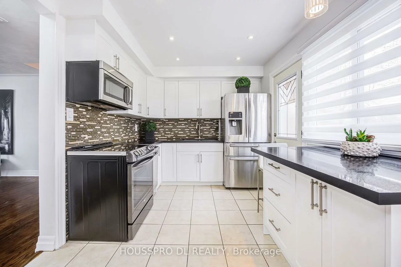 49, Bowerbank, Newtonbrook East, Toronto