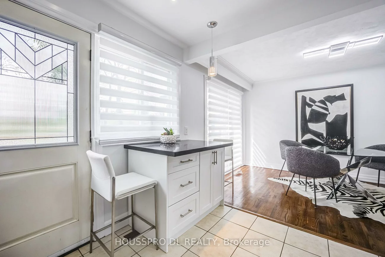 49, Bowerbank, Newtonbrook East, Toronto