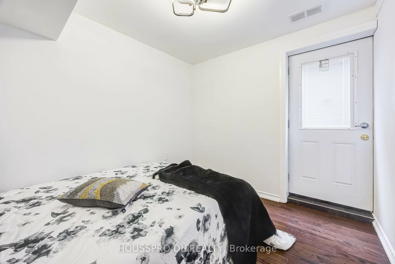 49, Bowerbank, Newtonbrook East, Toronto