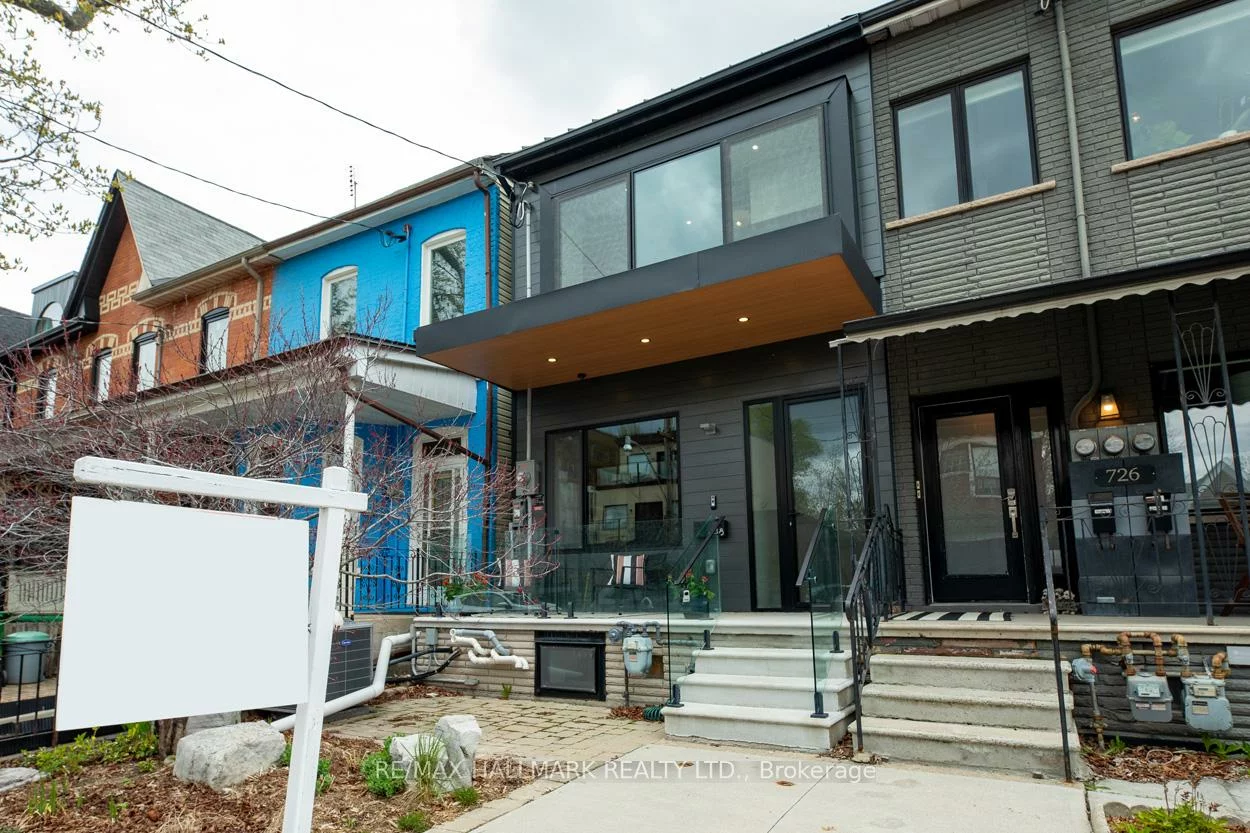 728, Richmond, Niagara, Toronto