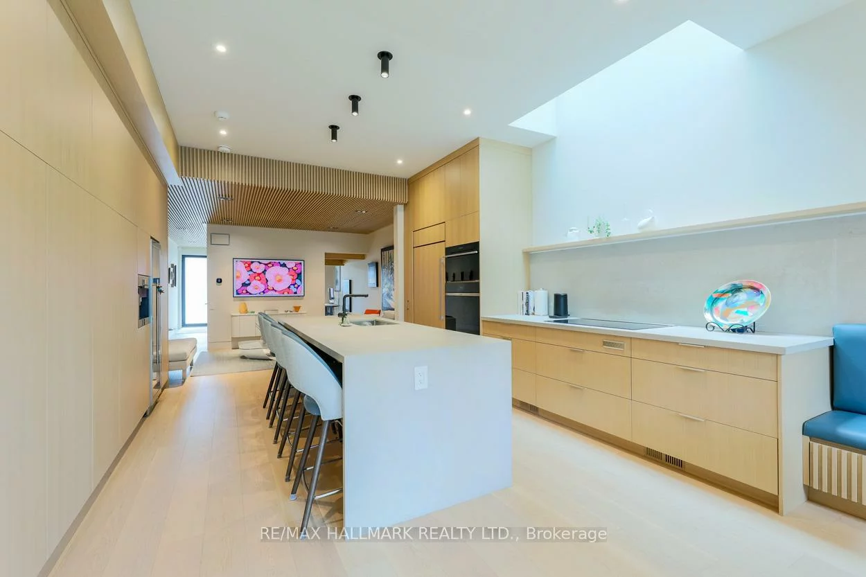 728, Richmond, Niagara, Toronto