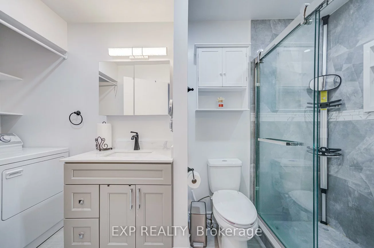 124, Chipwood, Pleasant View, Toronto