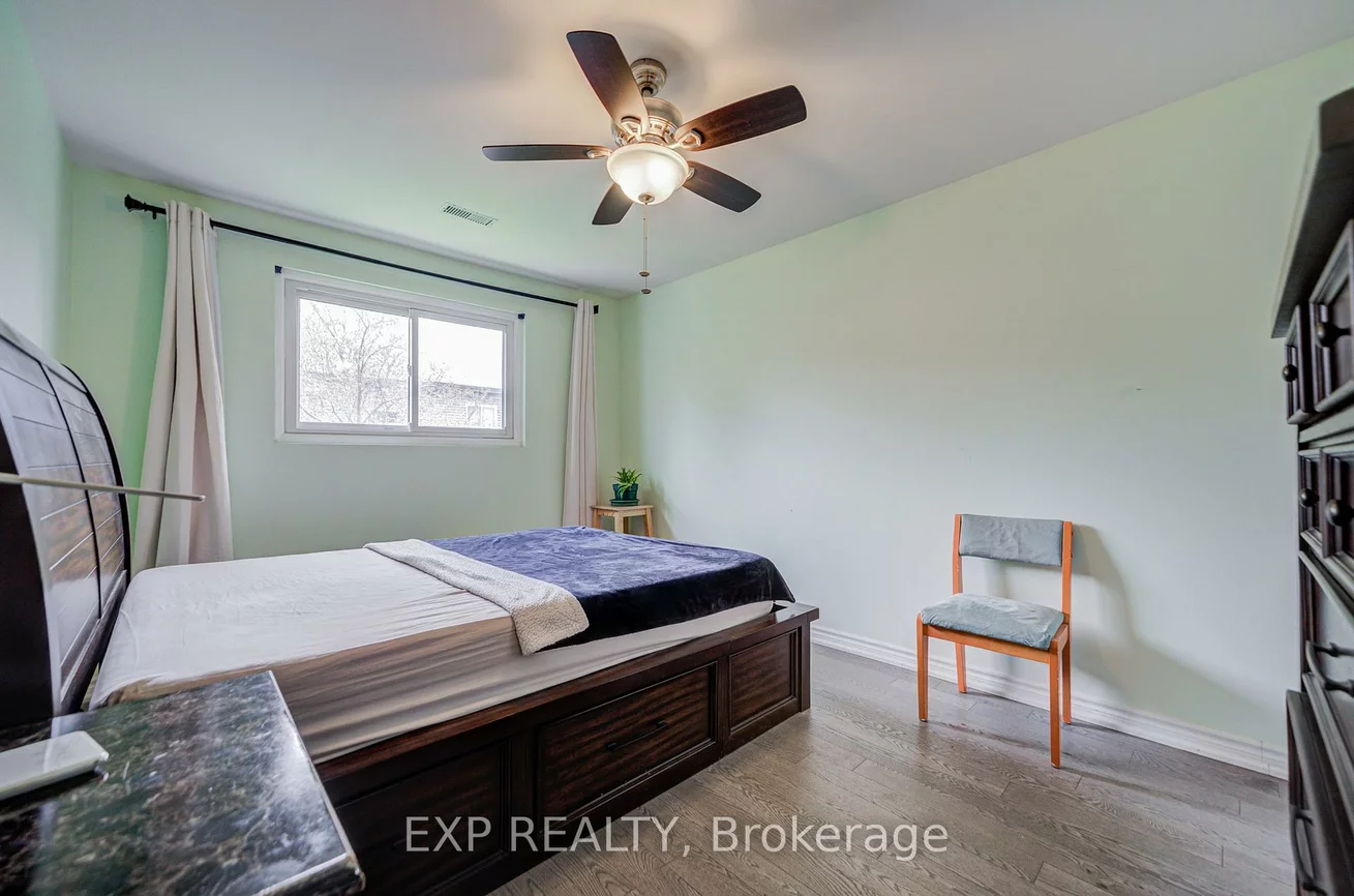 124, Chipwood, Pleasant View, Toronto