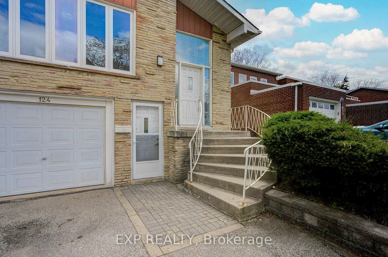 124, Chipwood, Pleasant View, Toronto