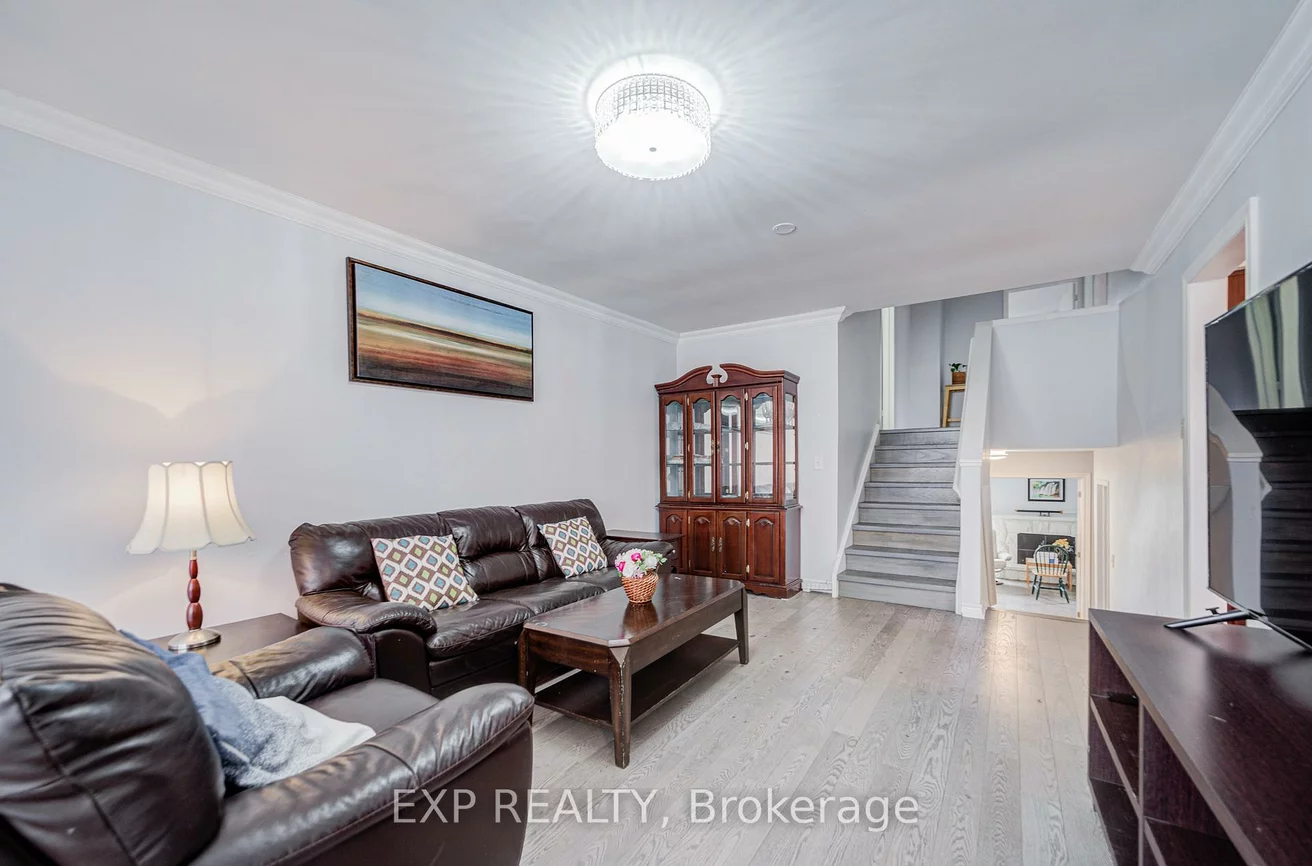 124, Chipwood, Pleasant View, Toronto