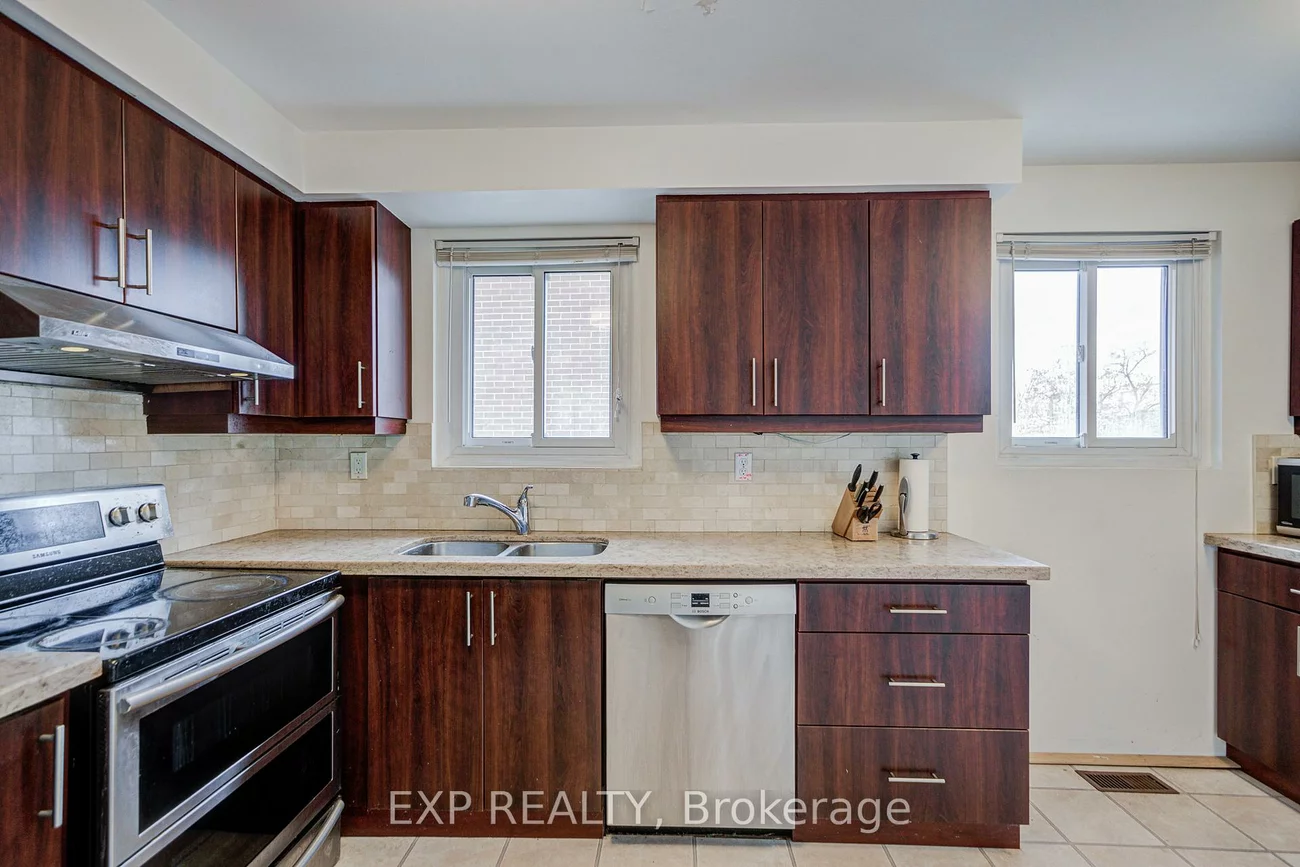 124, Chipwood, Pleasant View, Toronto