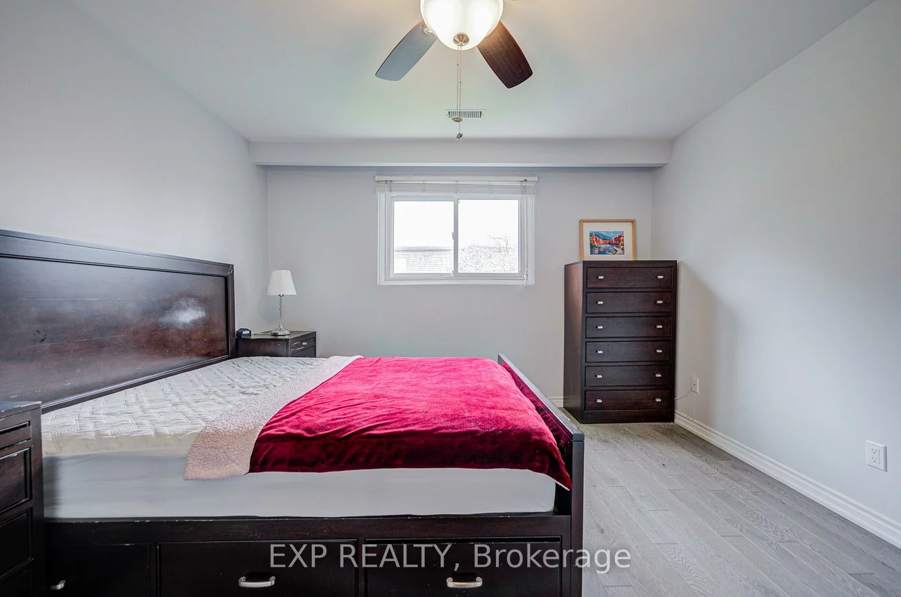 124, Chipwood, Pleasant View, Toronto