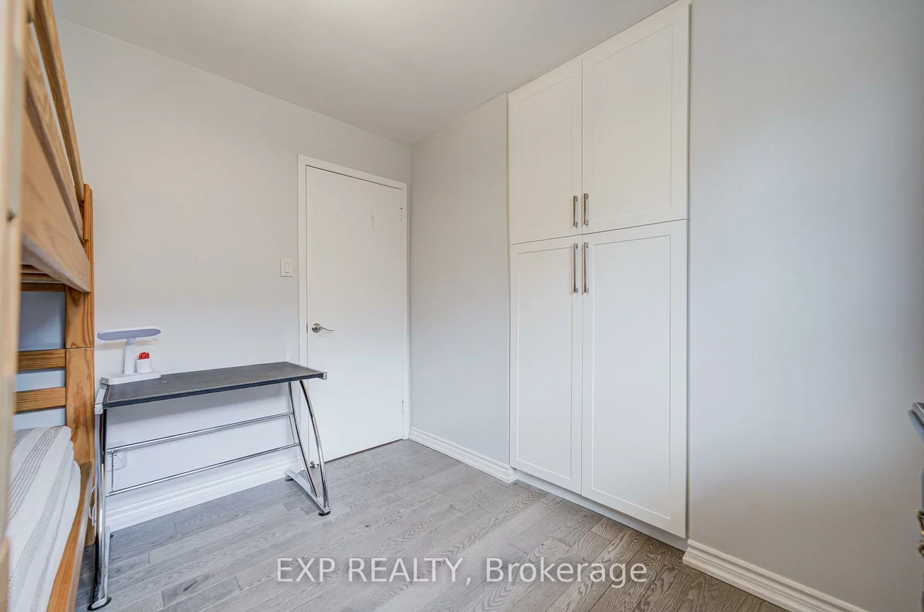 124, Chipwood, Pleasant View, Toronto