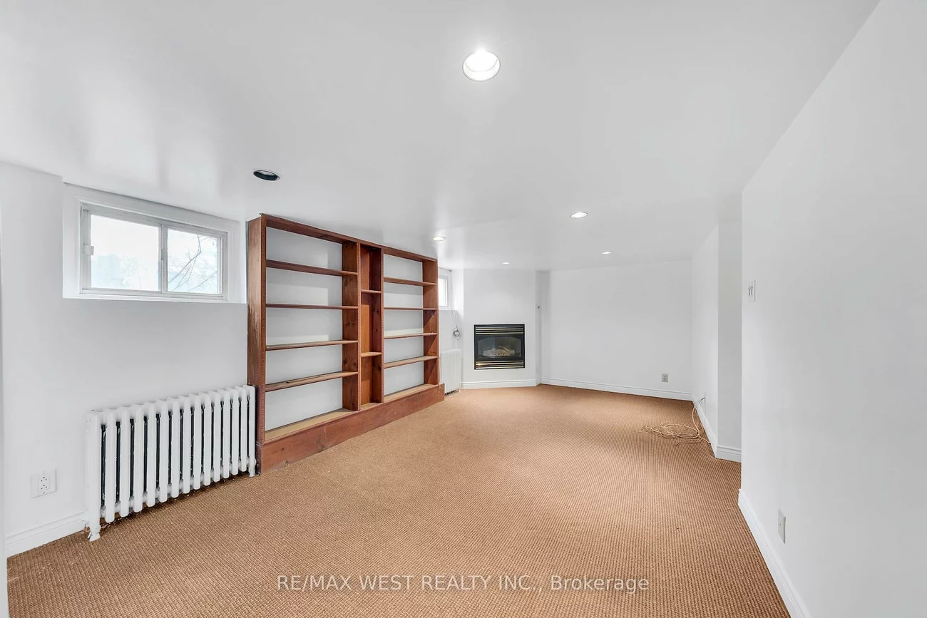 284, Fairlawn, Lawrence Park North, Toronto
