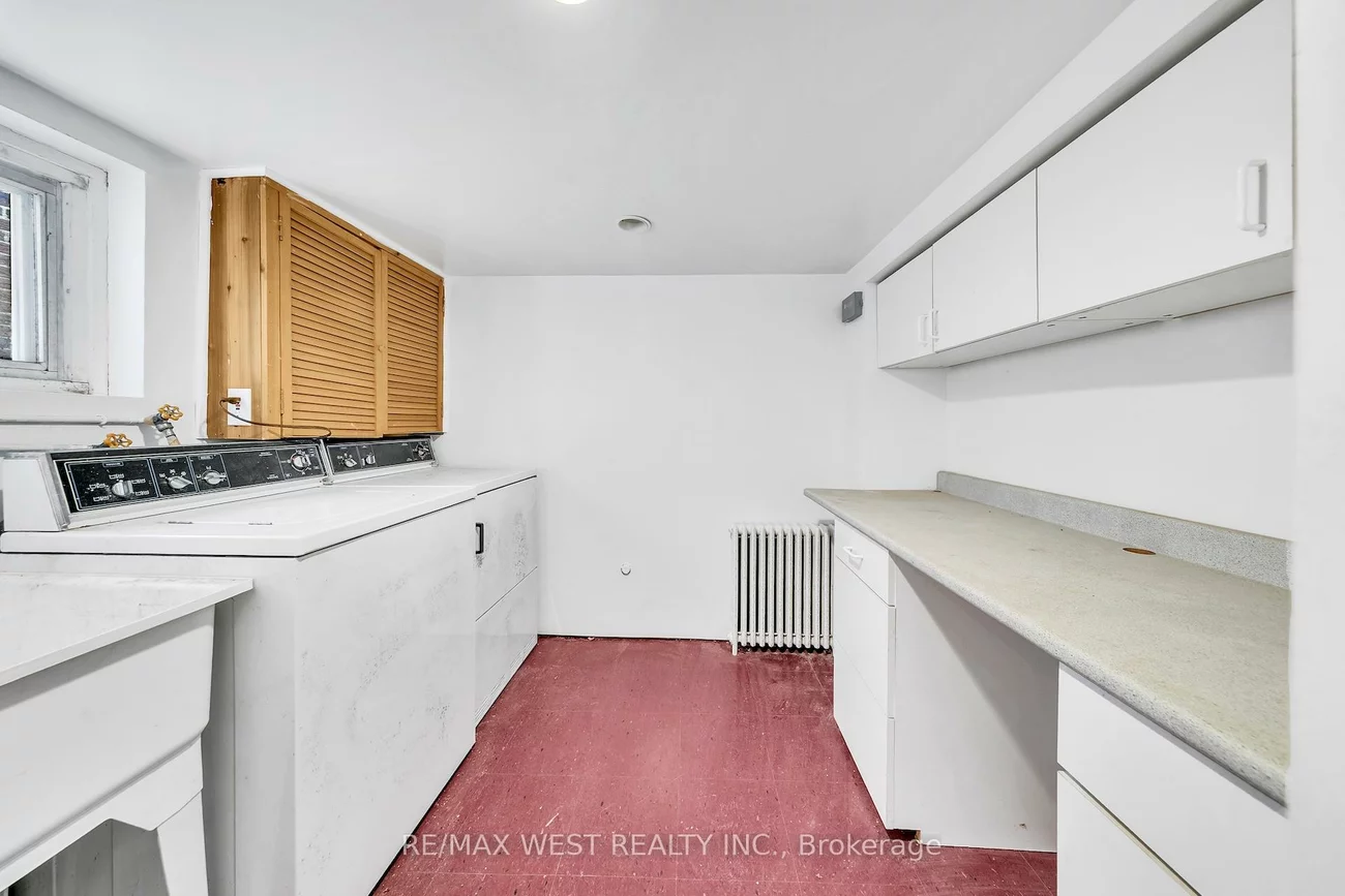 284, Fairlawn, Lawrence Park North, Toronto