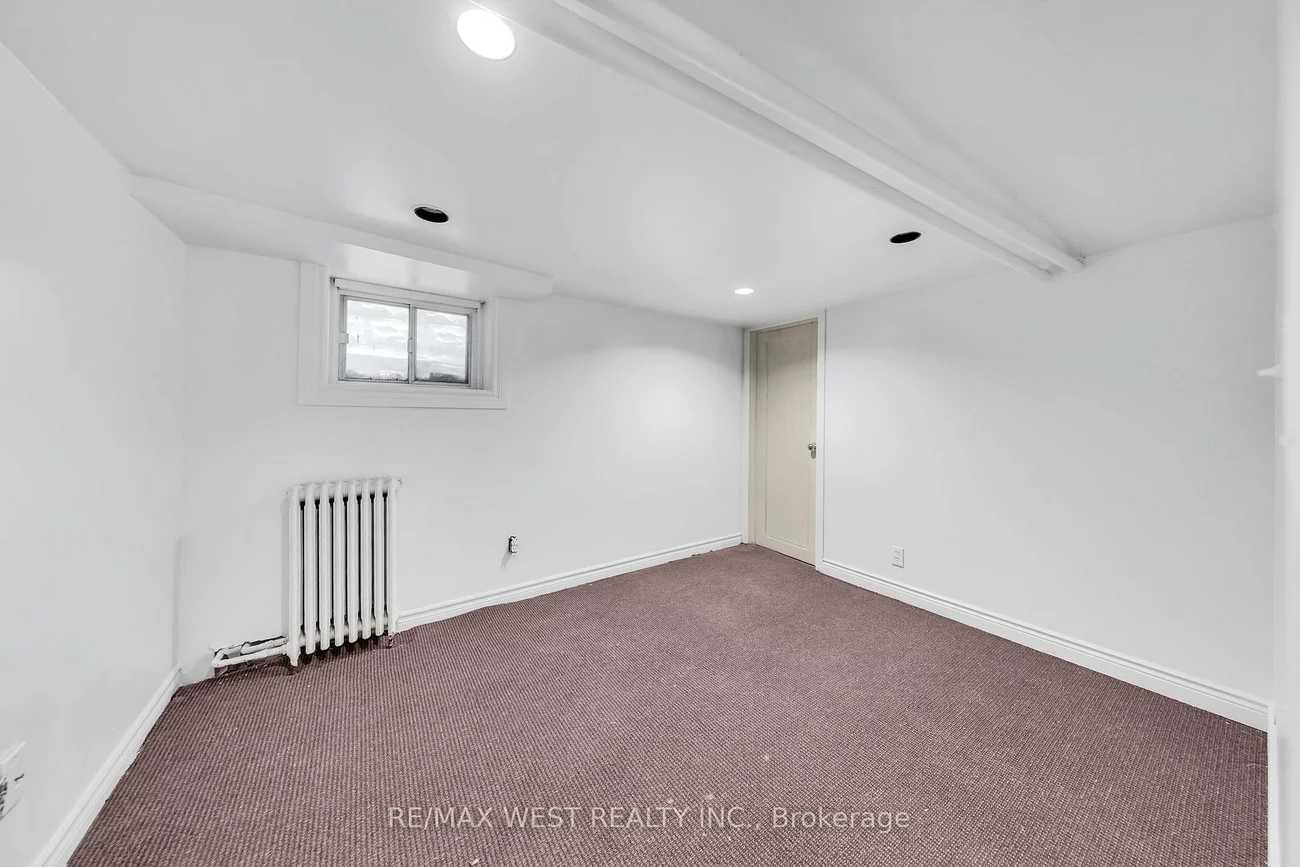 284, Fairlawn, Lawrence Park North, Toronto