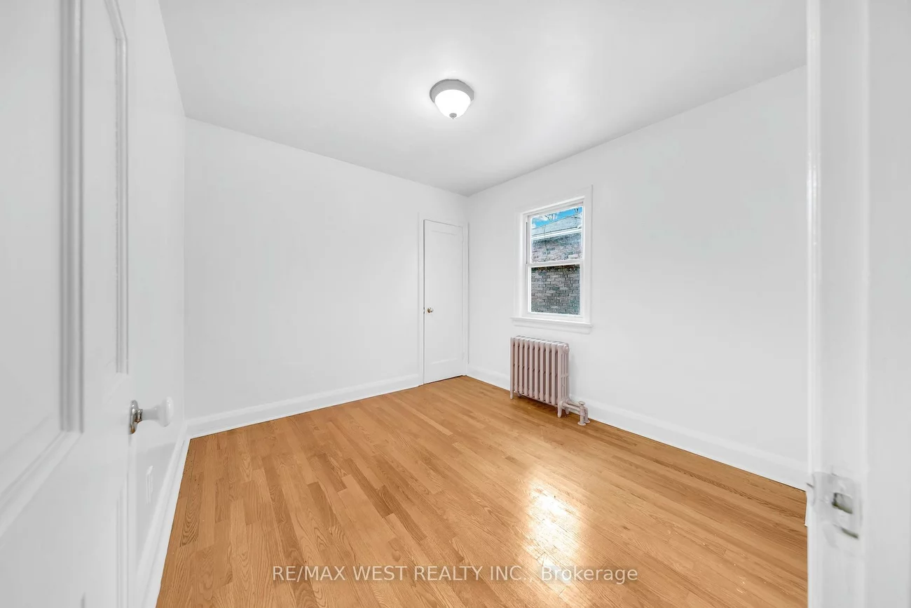 284, Fairlawn, Lawrence Park North, Toronto