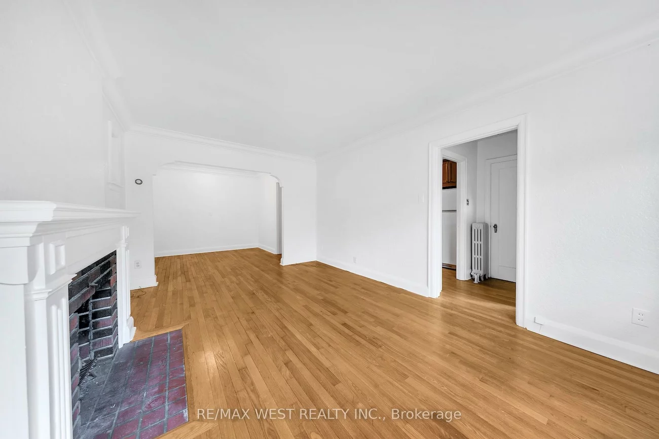 284, Fairlawn, Lawrence Park North, Toronto