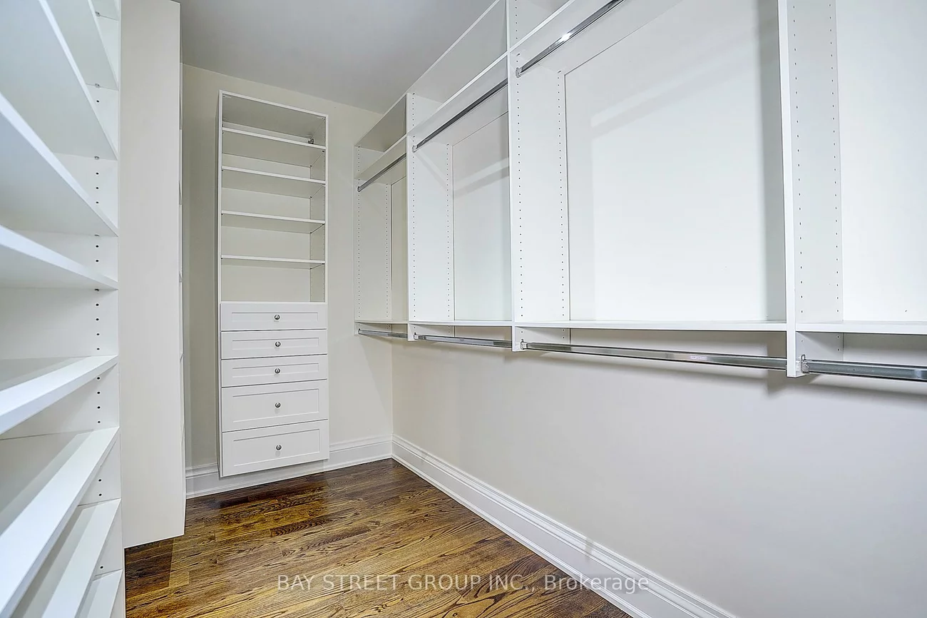 28, Carnwath, St. Andrew-Windfields, Toronto