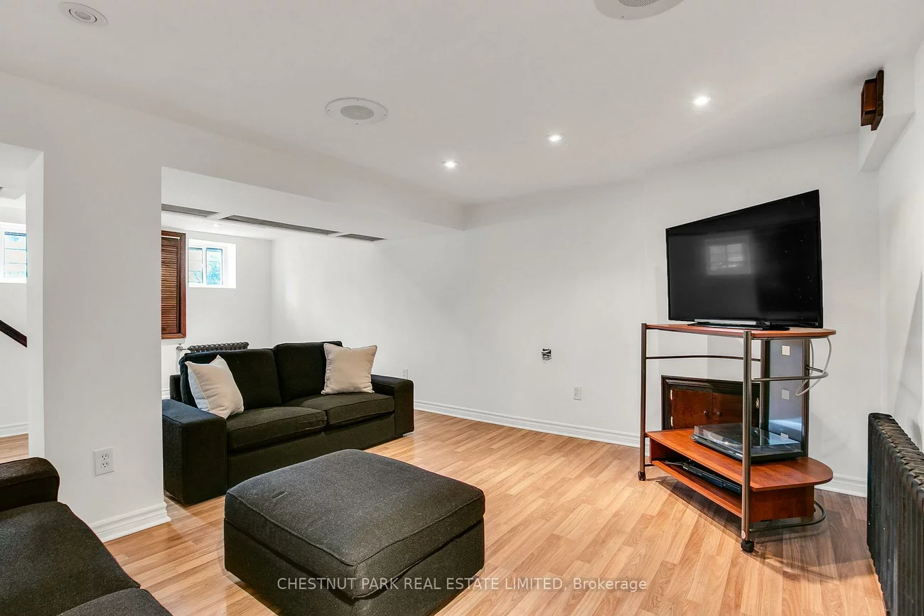 4, Biggar, Wychwood, Toronto