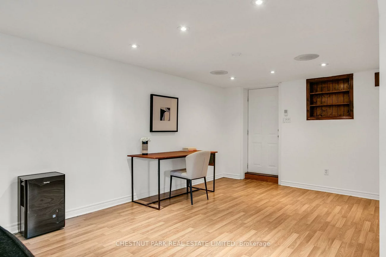 4, Biggar, Wychwood, Toronto
