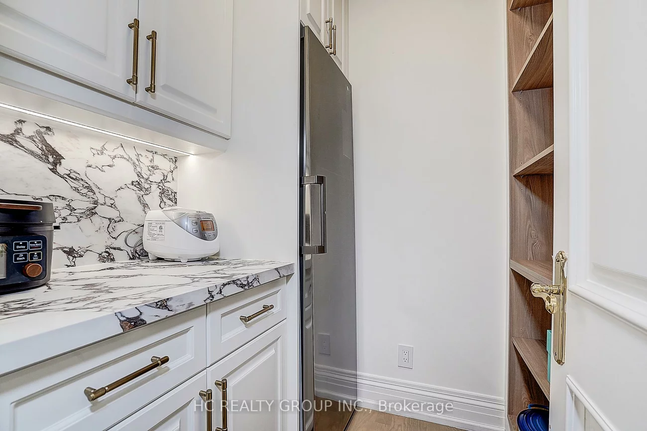 267, St Leonards, Bridle Path-Sunnybrook-York Mills, Toronto