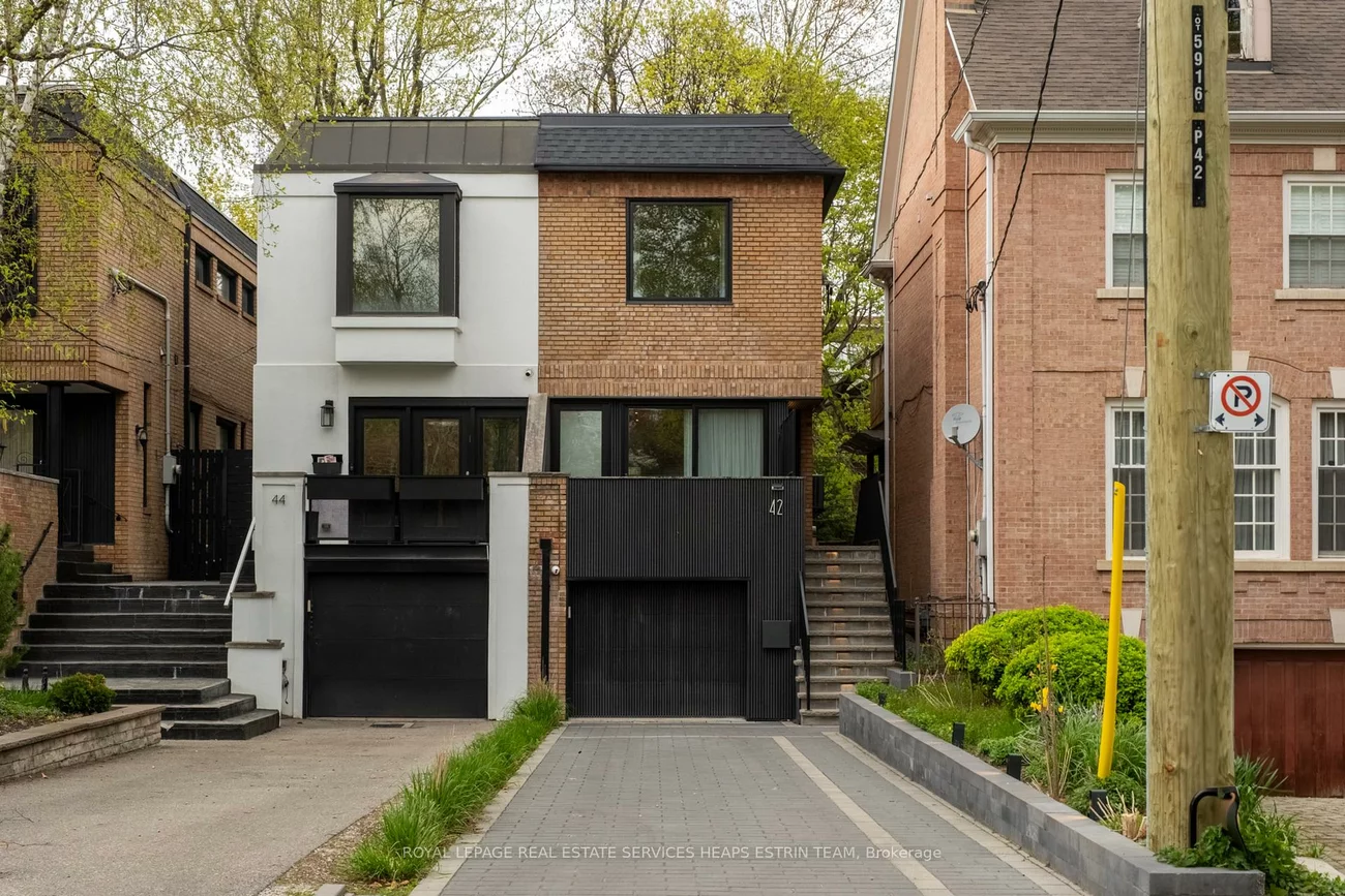 42, Clarendon, Casa Loma, Toronto