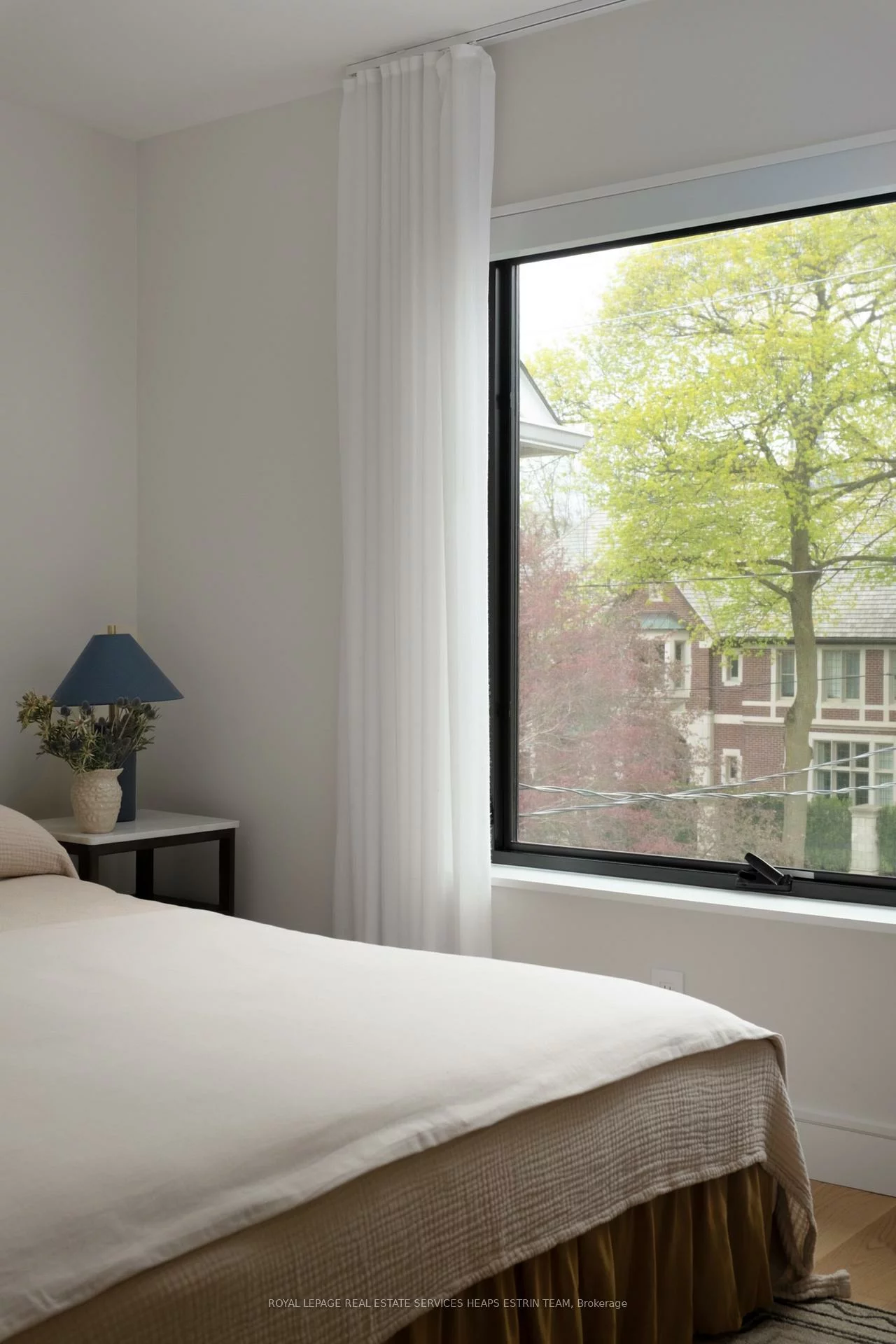 42, Clarendon, Casa Loma, Toronto