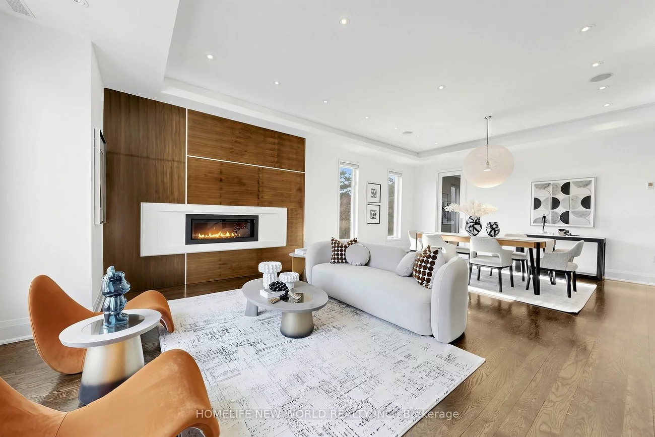 220, Roe, Bedford Park-Nortown, Toronto