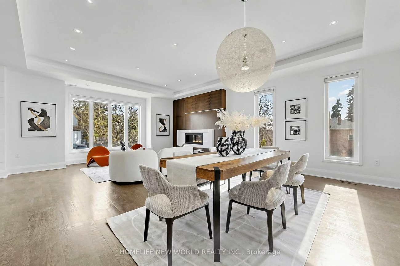 220, Roe, Bedford Park-Nortown, Toronto