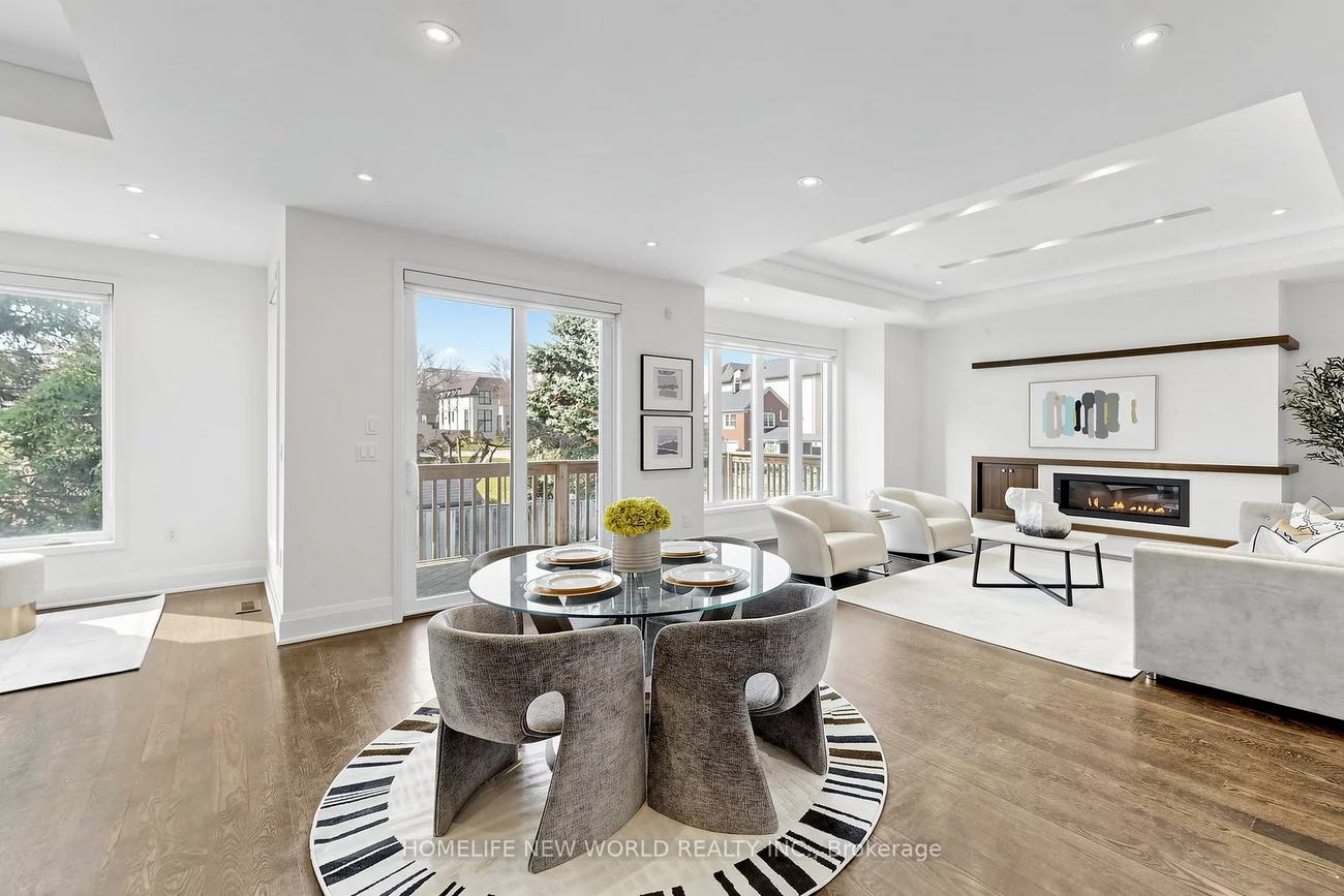 220, Roe, Bedford Park-Nortown, Toronto
