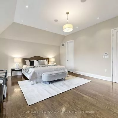220, Roe, Bedford Park-Nortown, Toronto