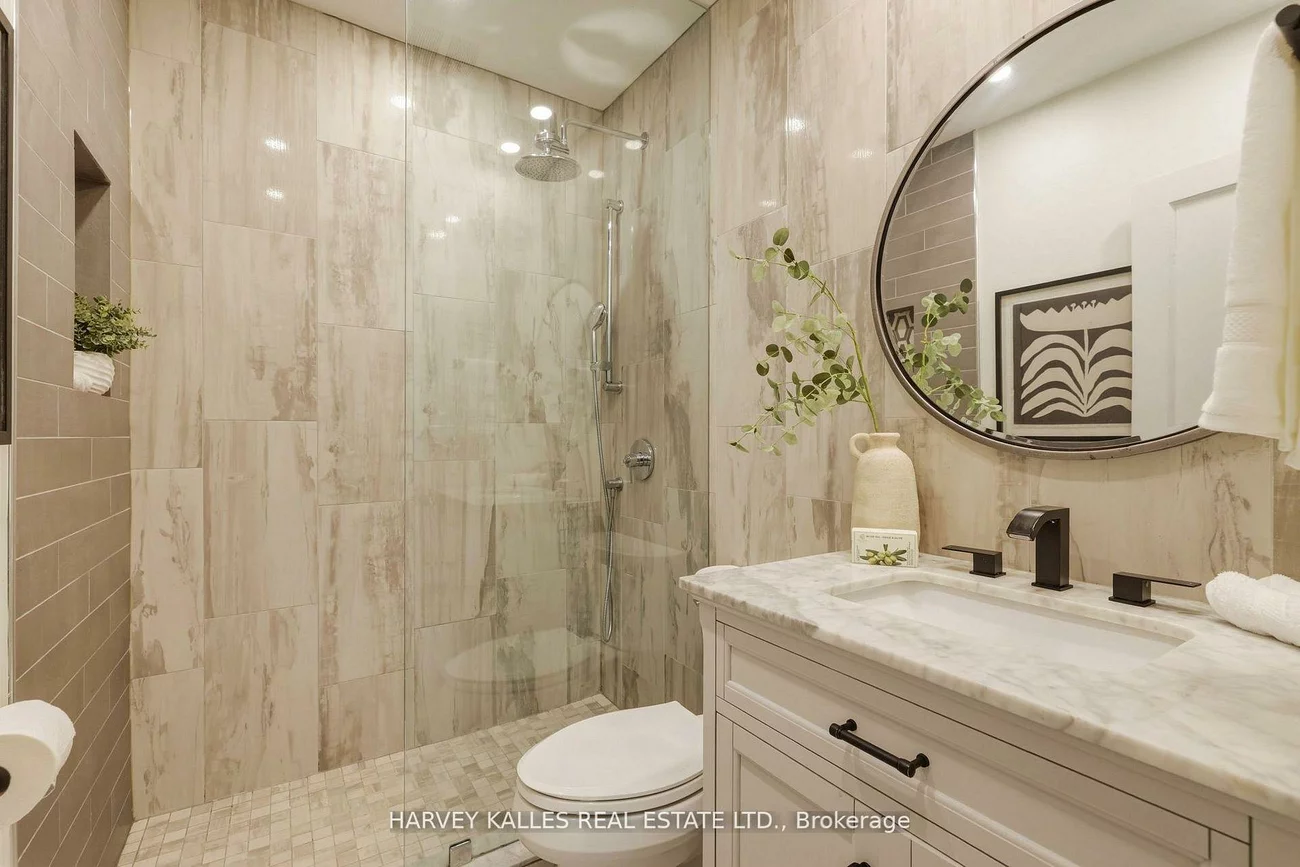 683, Hillsdale, Mount Pleasant East, Toronto