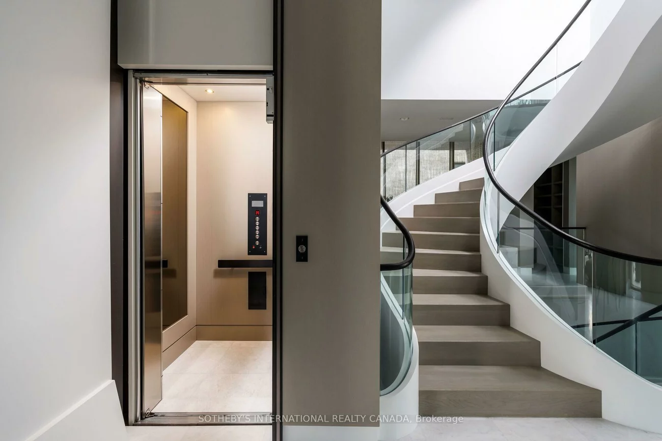 211, Dunvegan, Forest Hill South, Toronto