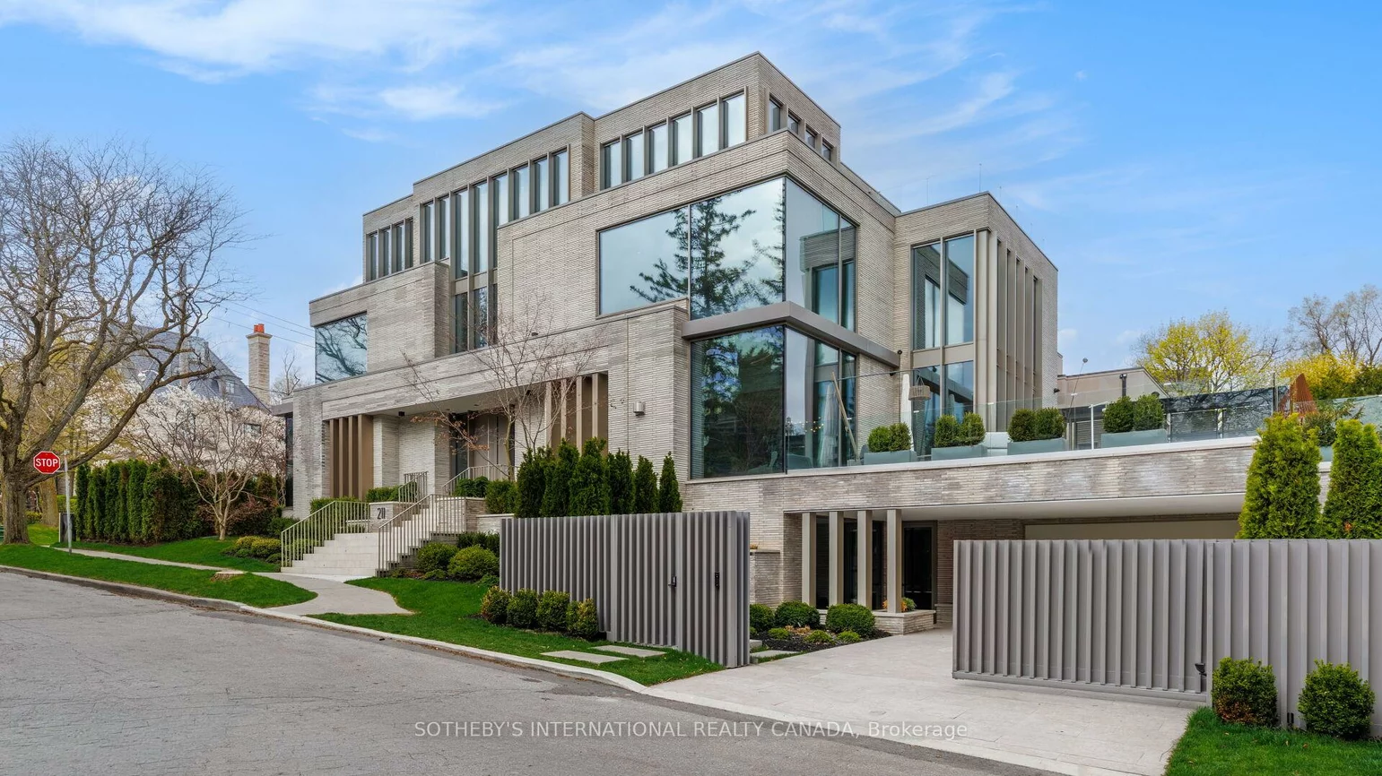 211, Dunvegan, Forest Hill South, Toronto