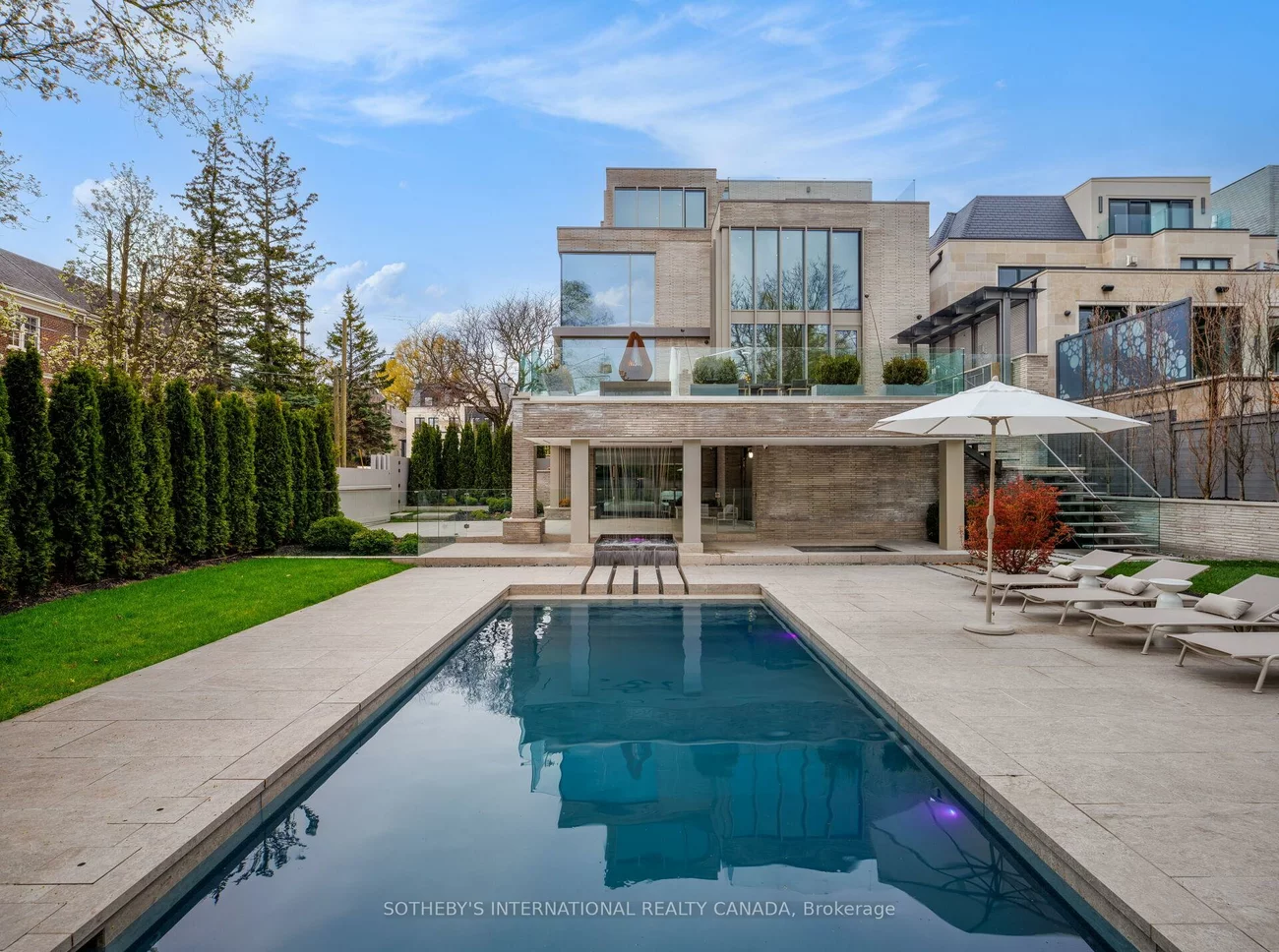211, Dunvegan, Forest Hill South, Toronto