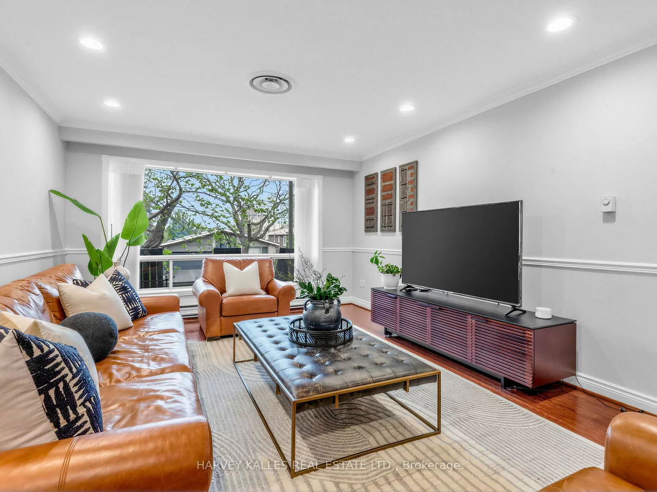 71, Prue, Englemount-Lawrence, Toronto