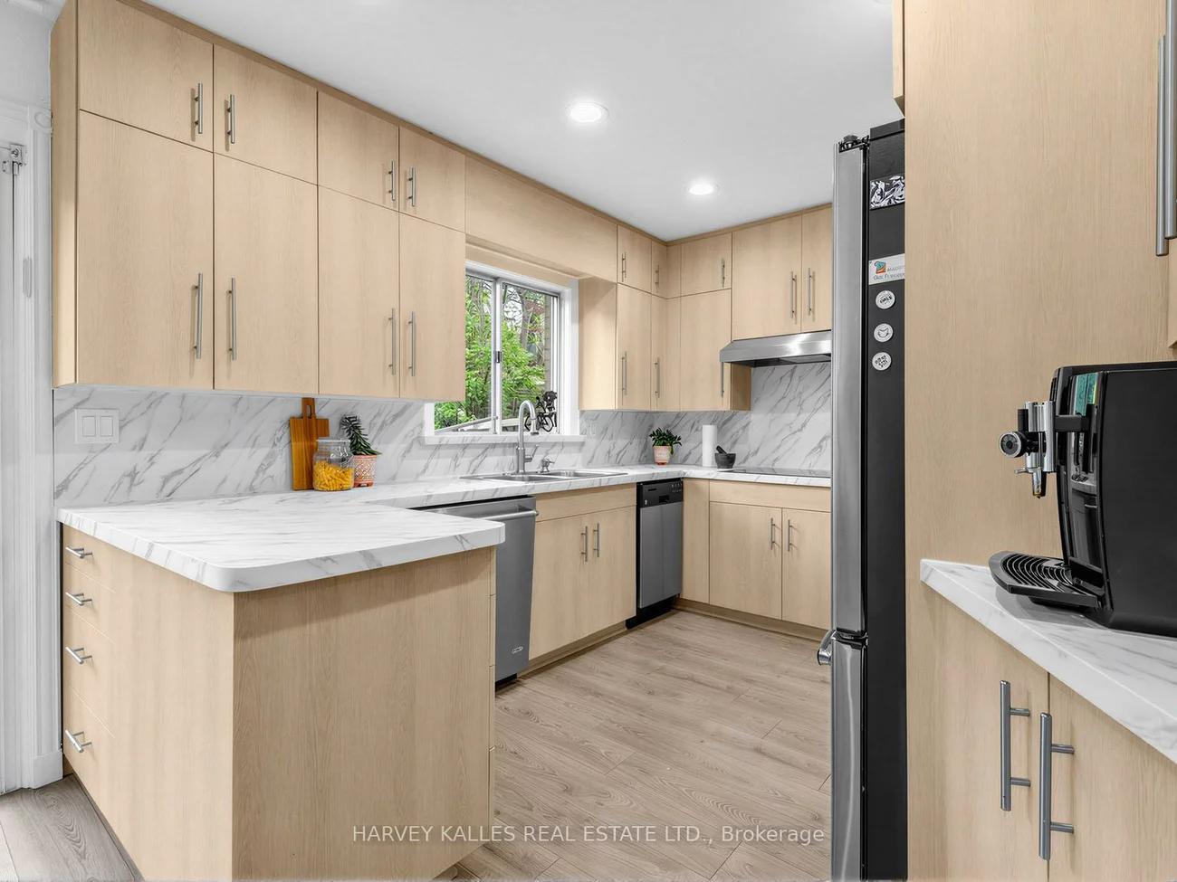 71, Prue, Englemount-Lawrence, Toronto
