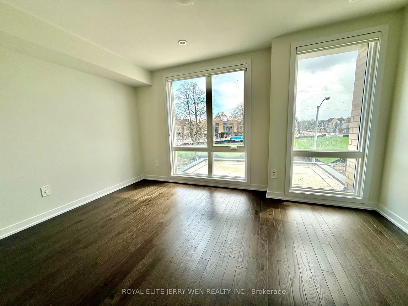 46, Green Gardens, Englemount-Lawrence, Toronto