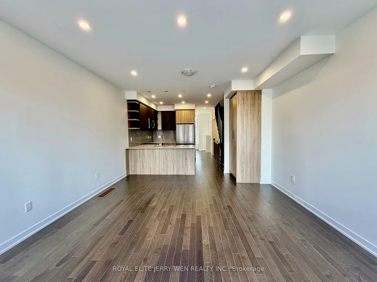 46, Green Gardens, Englemount-Lawrence, Toronto