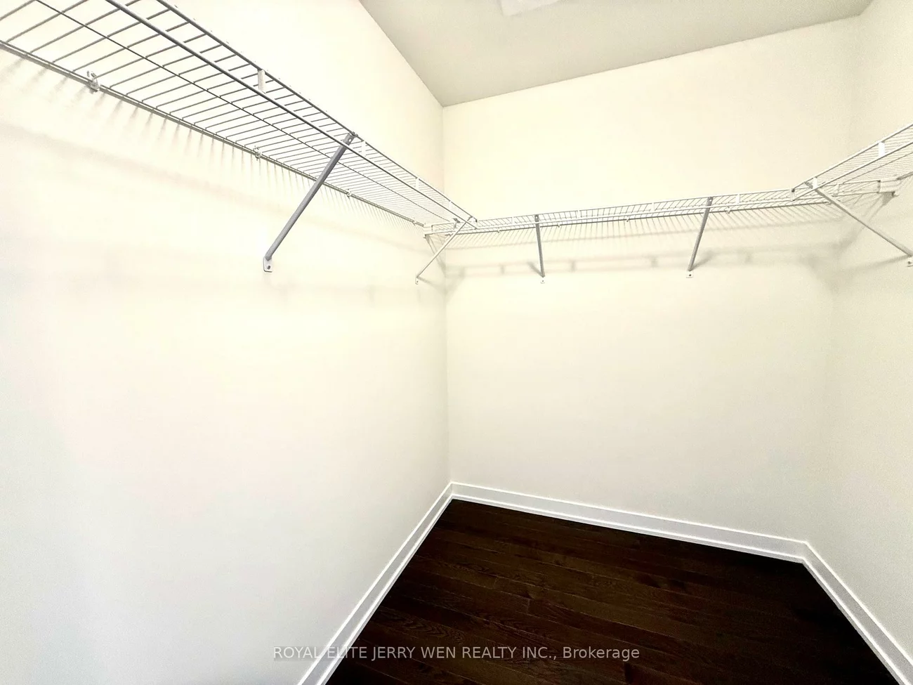 46, Green Gardens, Englemount-Lawrence, Toronto