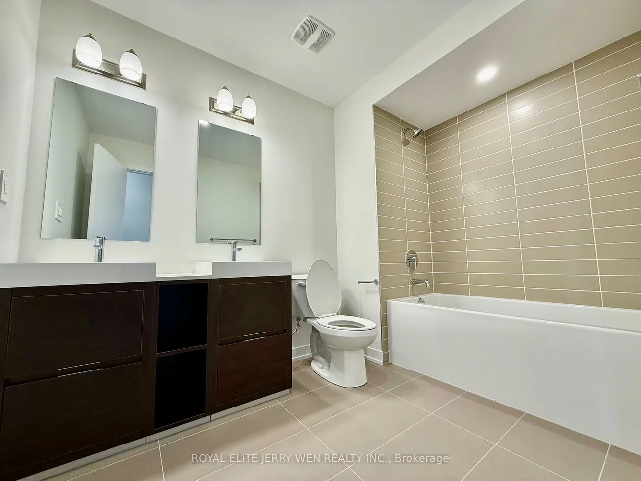 46, Green Gardens, Englemount-Lawrence, Toronto
