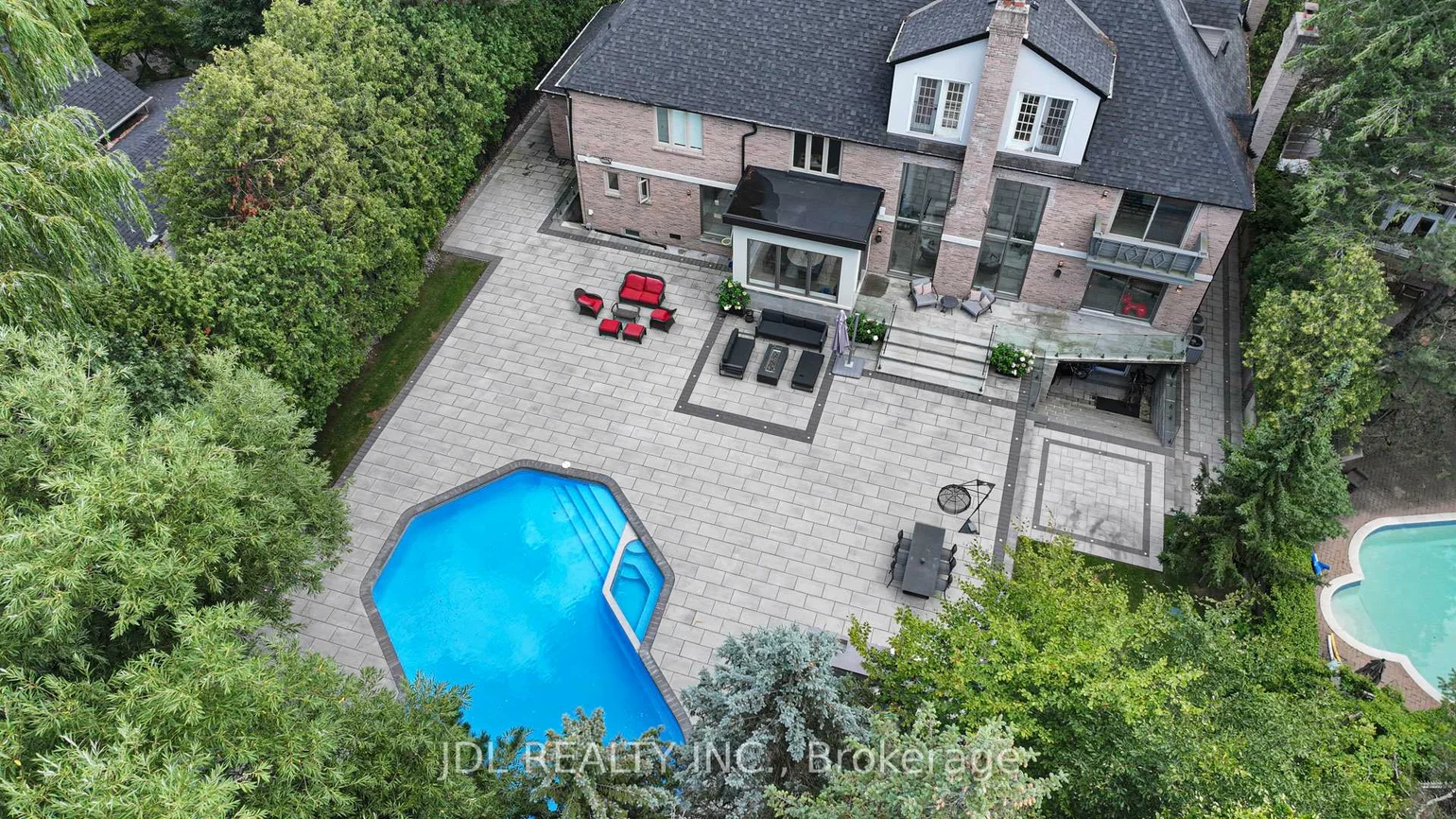 19, Fifeshire, St. Andrew-Windfields, Toronto