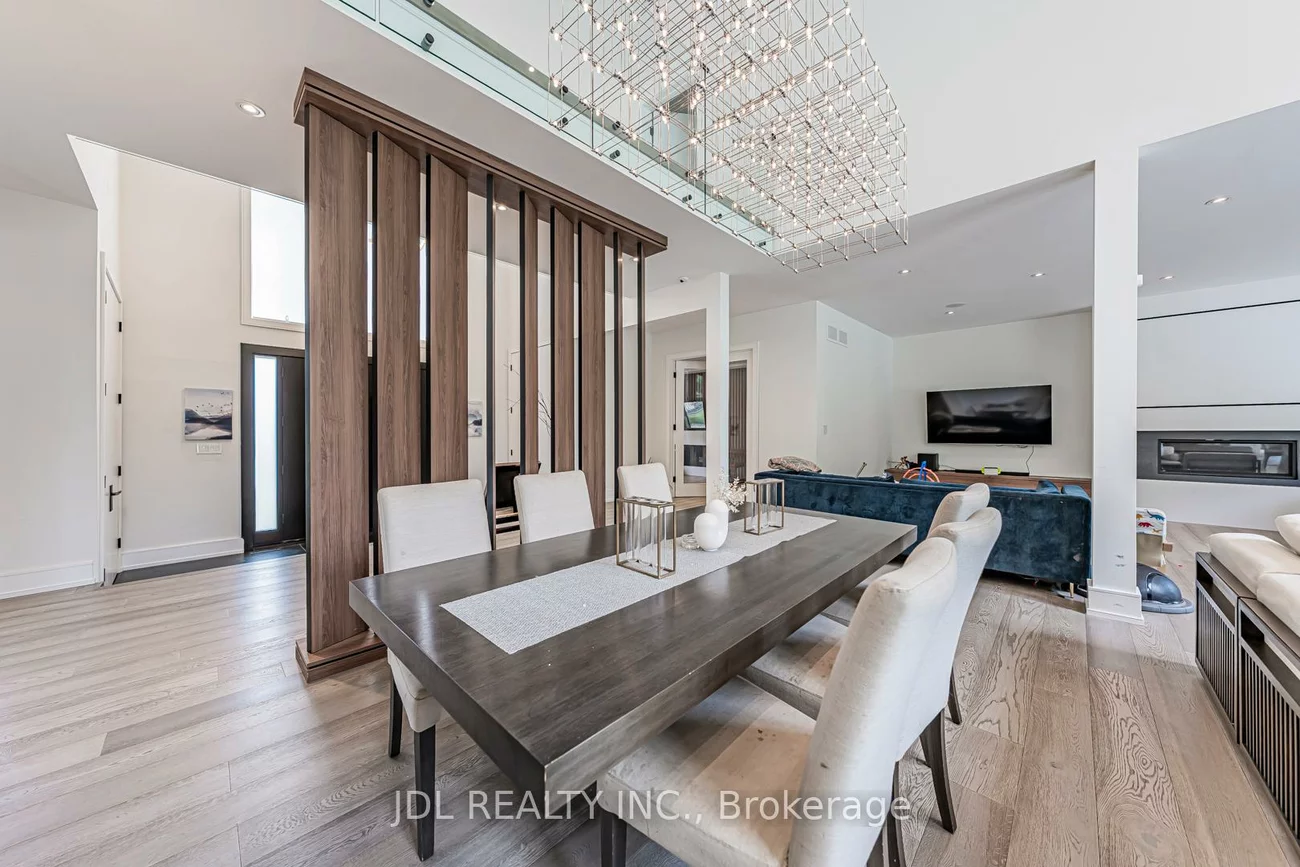 19, Fifeshire, St. Andrew-Windfields, Toronto