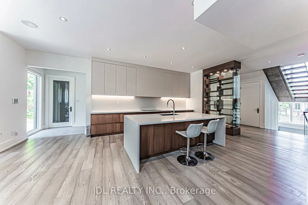 19, Fifeshire, St. Andrew-Windfields, Toronto